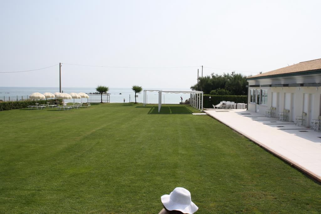 Agriturismo Frontemare Giulianova Eksteriør billede